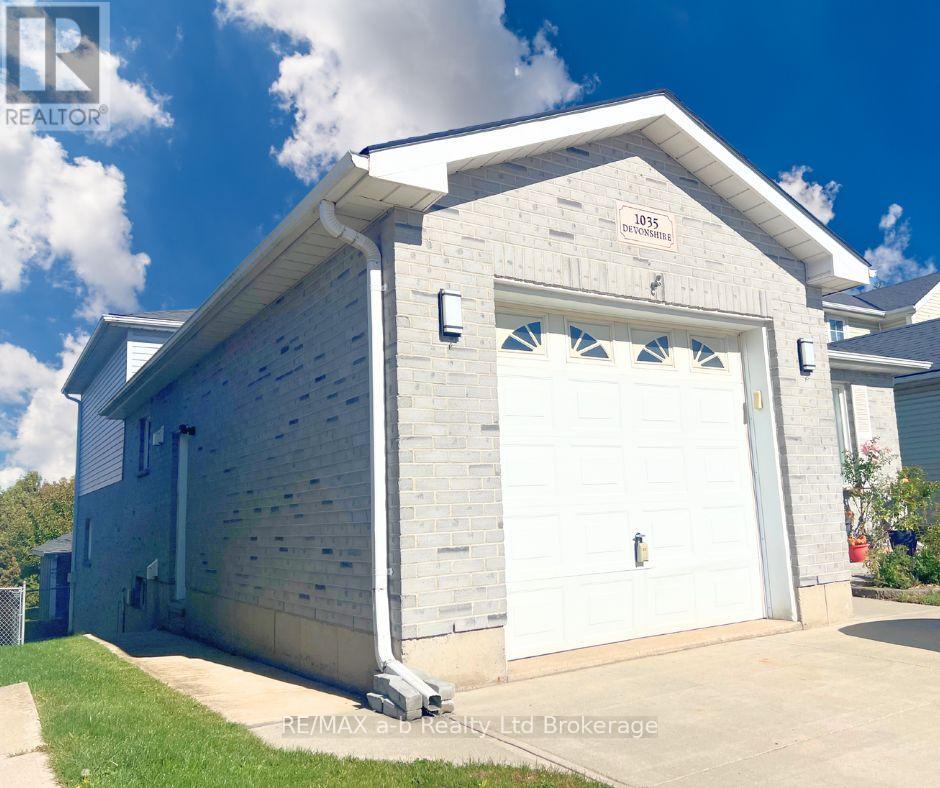 1035 Devonshire Avenue, Woodstock, Ontario  N4S 5S1 - Photo 3 - X12411306