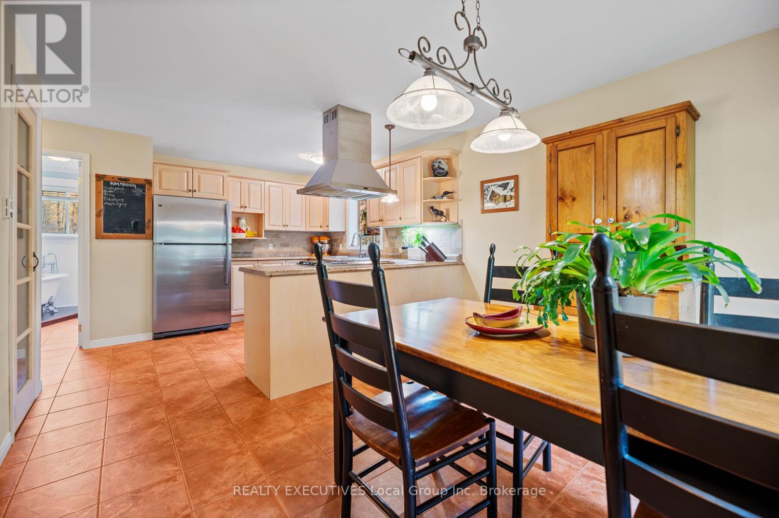 108 Talon Lake Road, Bonfield, Ontario  P0H 2E0 - Photo 15 - X12463472
