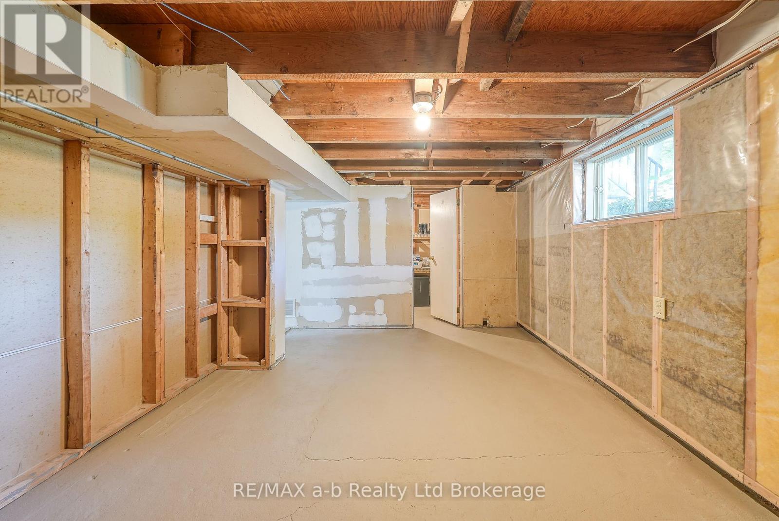 160 Metcalfe Street, Ingersoll, Ontario  N5C 1M9 - Photo 23 - X12463507
