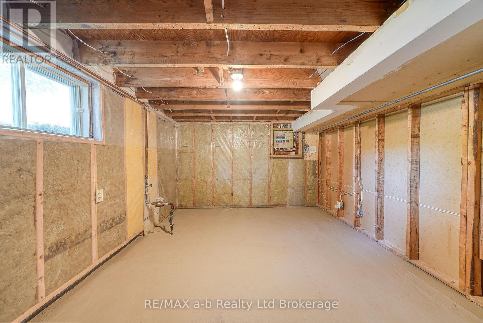 160 Metcalfe Street, Ingersoll, Ontario  N5C 1M9 - Photo 33 - X12463507