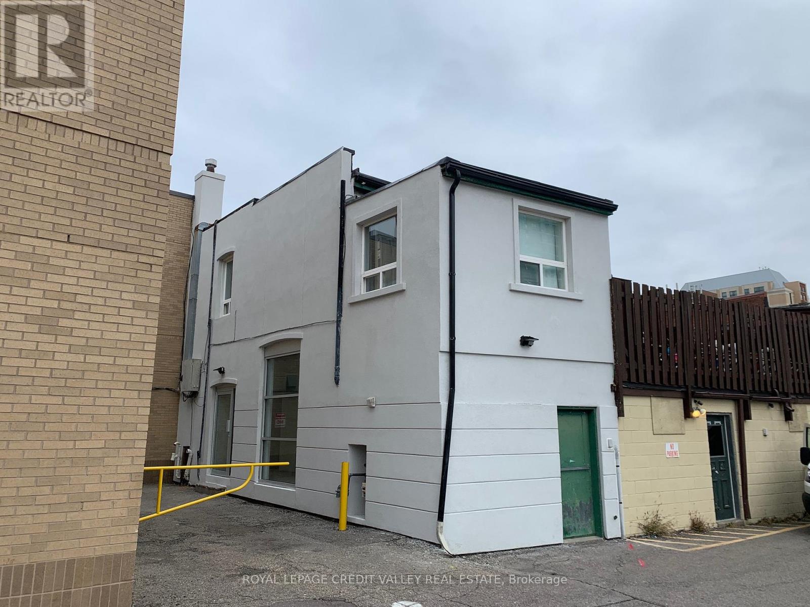 77 Main Street N, Brampton, Ontario  L6Y 1M9 - Photo 4 - W12463233