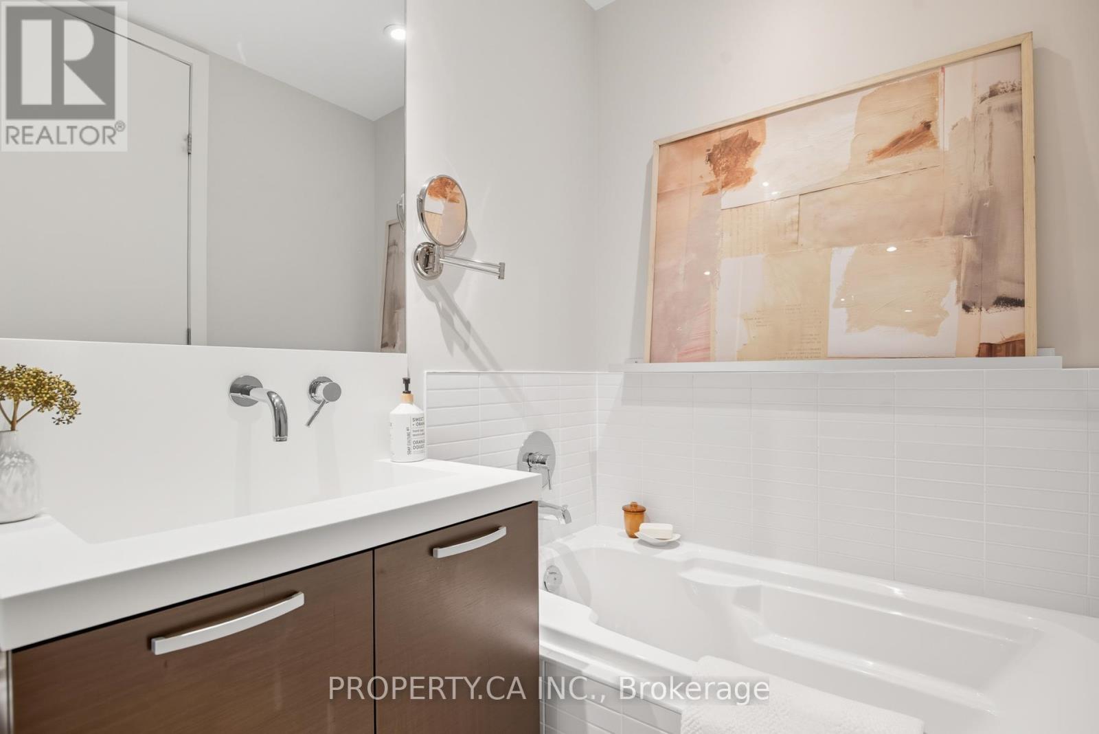 403 - 10 Morrison Street, Toronto, Ontario  M5V 2T8 - Photo 24 - C12463216