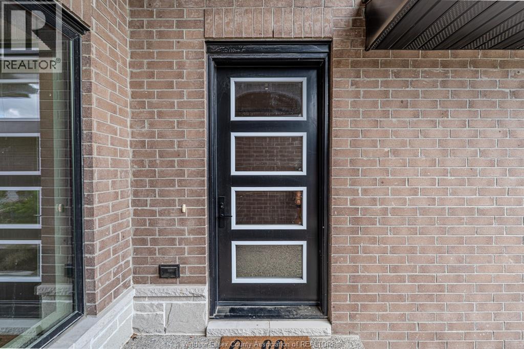 526 Lily Mac, Windsor, Ontario  N6E 3N7 - Photo 5 - 25026184