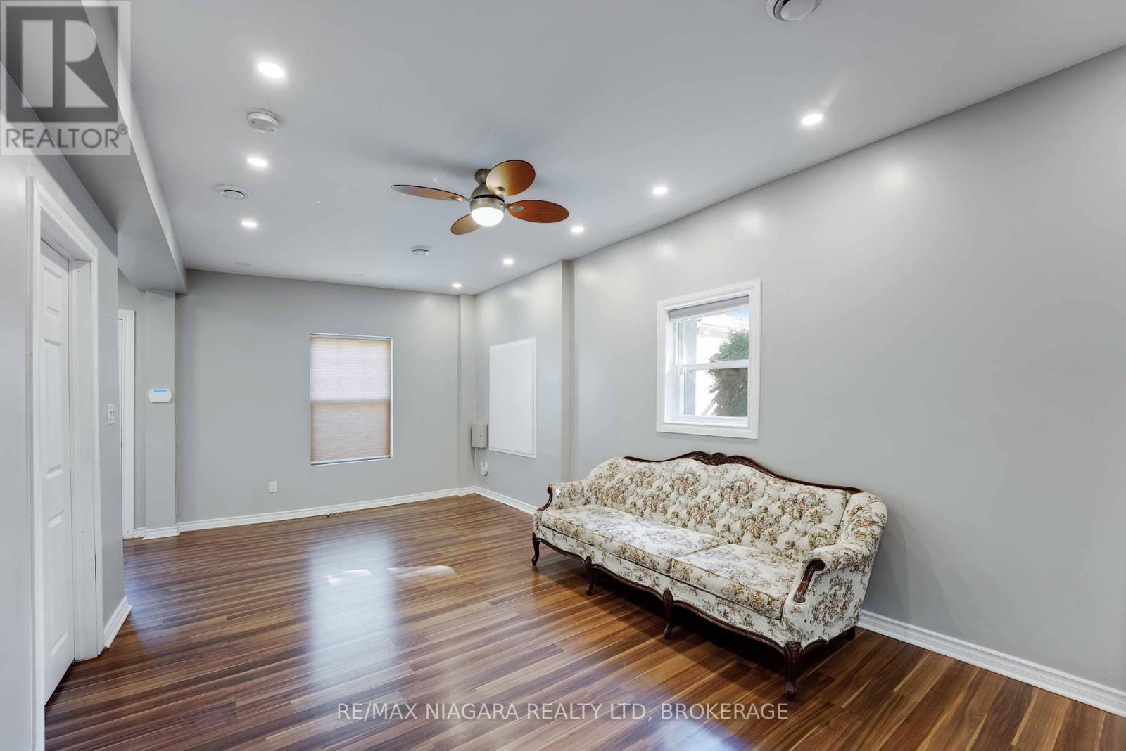 2969-2971 Portage Road, Niagara Falls, Ontario  L2J 2J6 - Photo 41 - X12450040