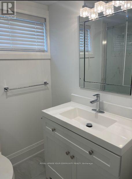 19 Beaverton Road S, Richmond Hill, Ontario  L4C 2H5 - Photo 17 - N12359385