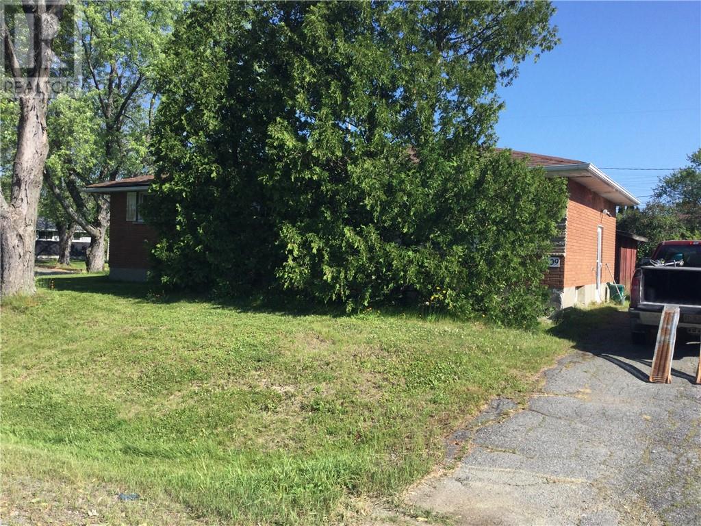 1609 Redfern Street, Greater Sudbury, Ontario  P3A 3S8 - Photo 6 - 2125092