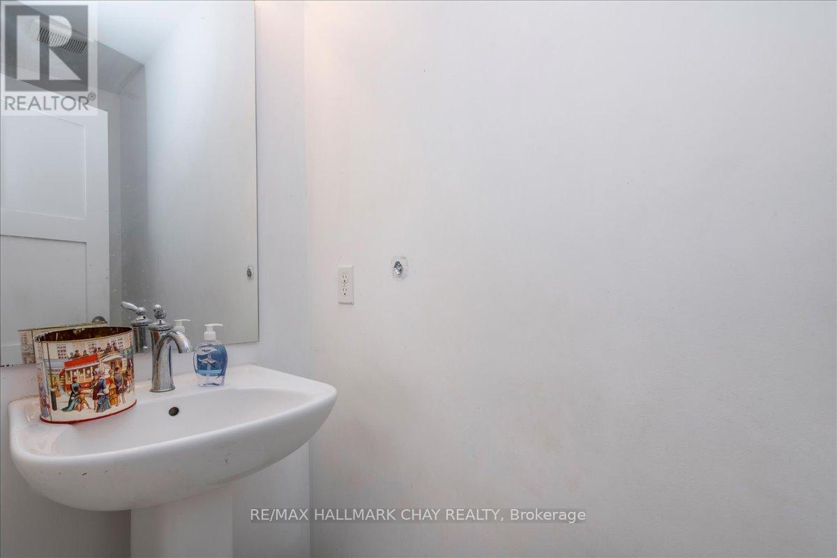 1 Alaskan Heights, Barrie, Ontario  L9J 0B1 - Photo 11 - S12384232
