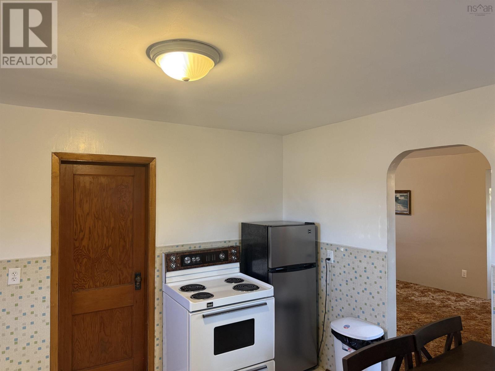 3513 Spruce Street, New Waterford, Nova Scotia  B1H 2C4 - Photo 6 - 202524448