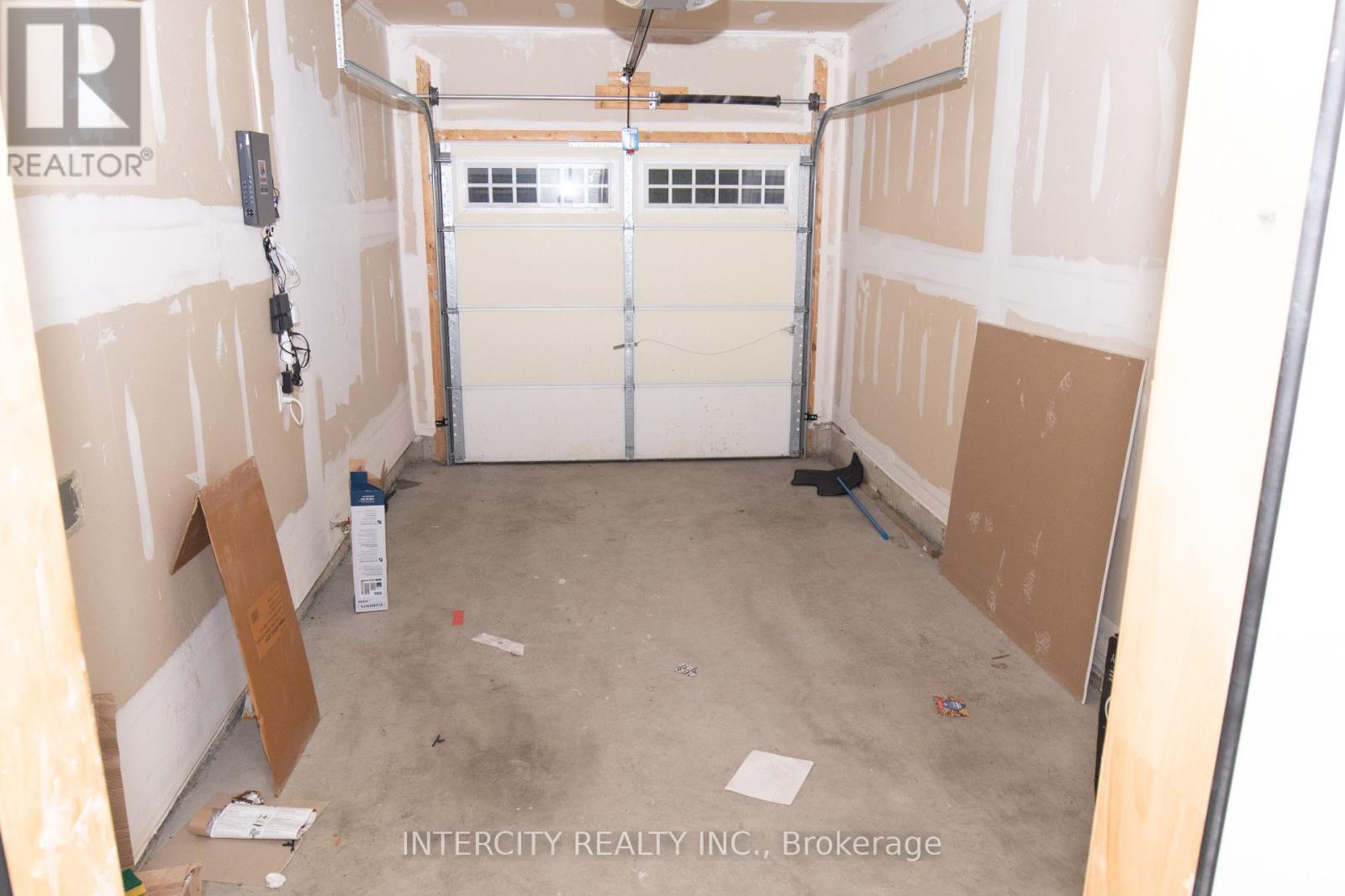 39 Divers Road, Brampton, Ontario  L7A 5C8 - Photo 36 - W12333556