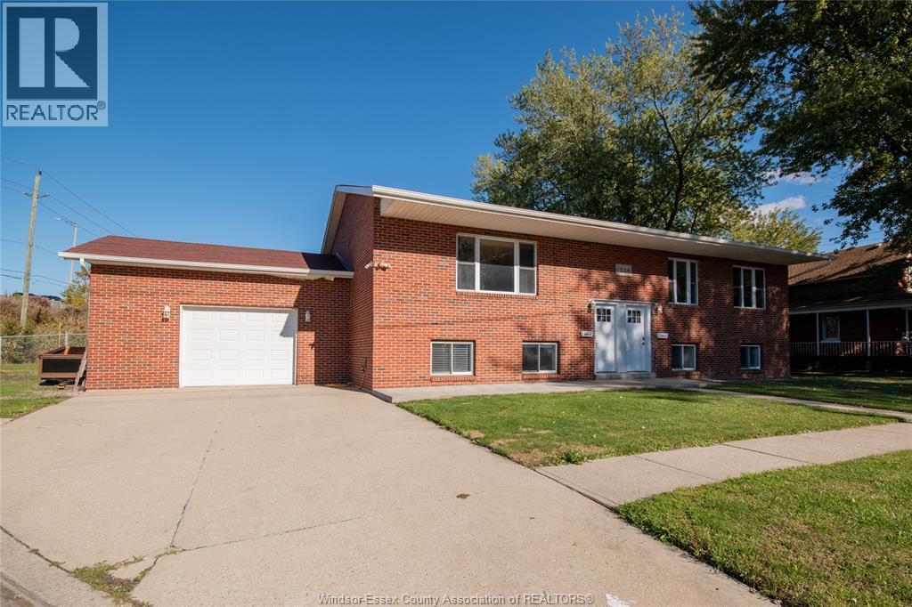 MLS# 25026061: 3134 RIBERDY Unit# UPPER, Windsor, Canada