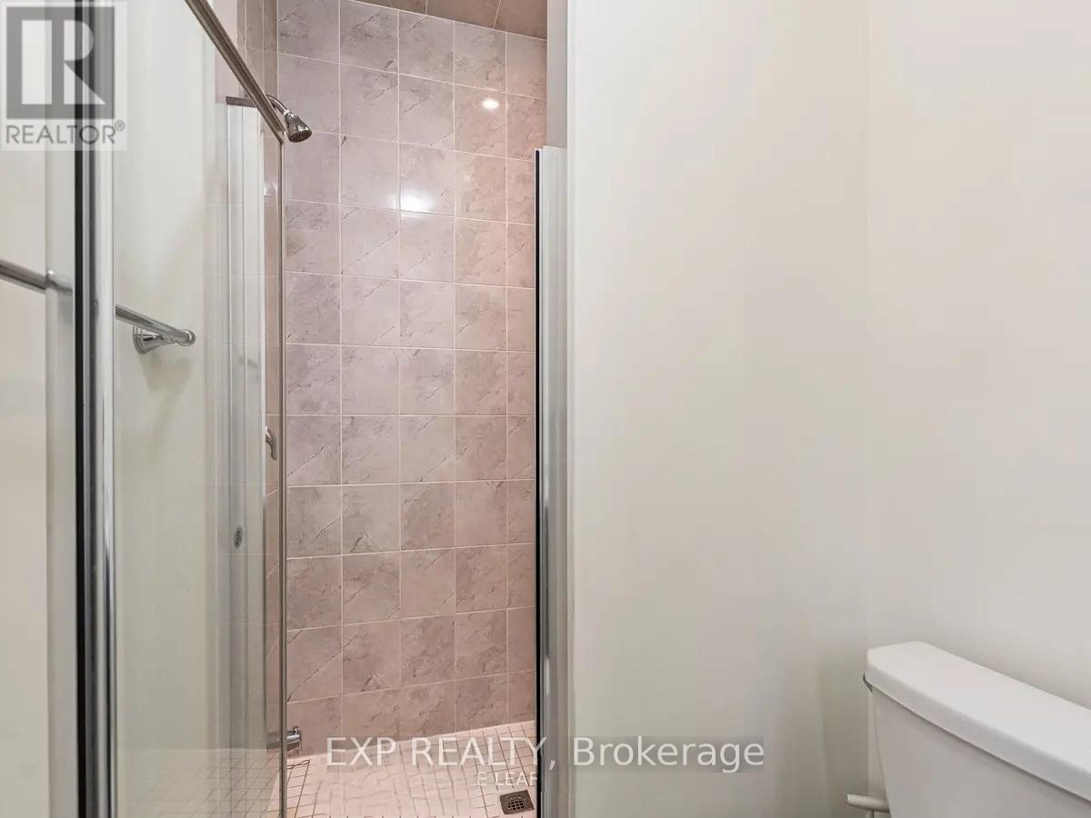 10 Truffle Court, Brampton, Ontario  L7A 5A6 - Photo 17 - W12454575