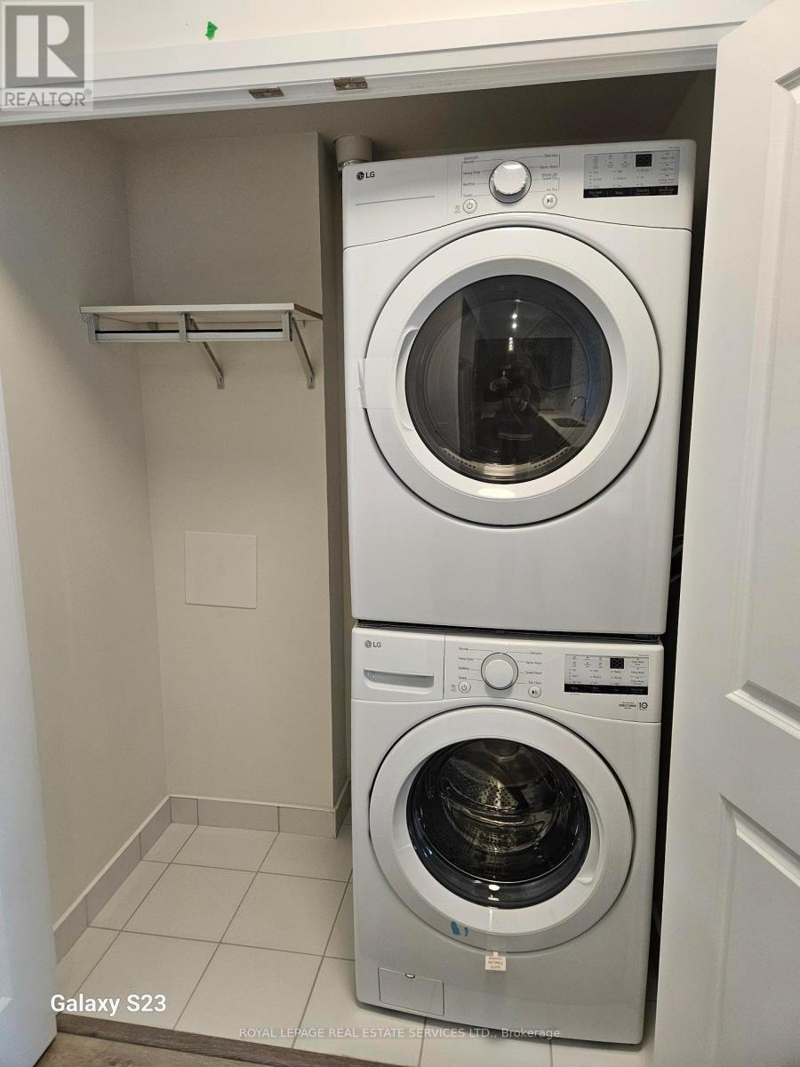 1702 - 15 Watergarden Drive, Mississauga, Ontario  L5R 1B2 - Photo 23 - W12458930