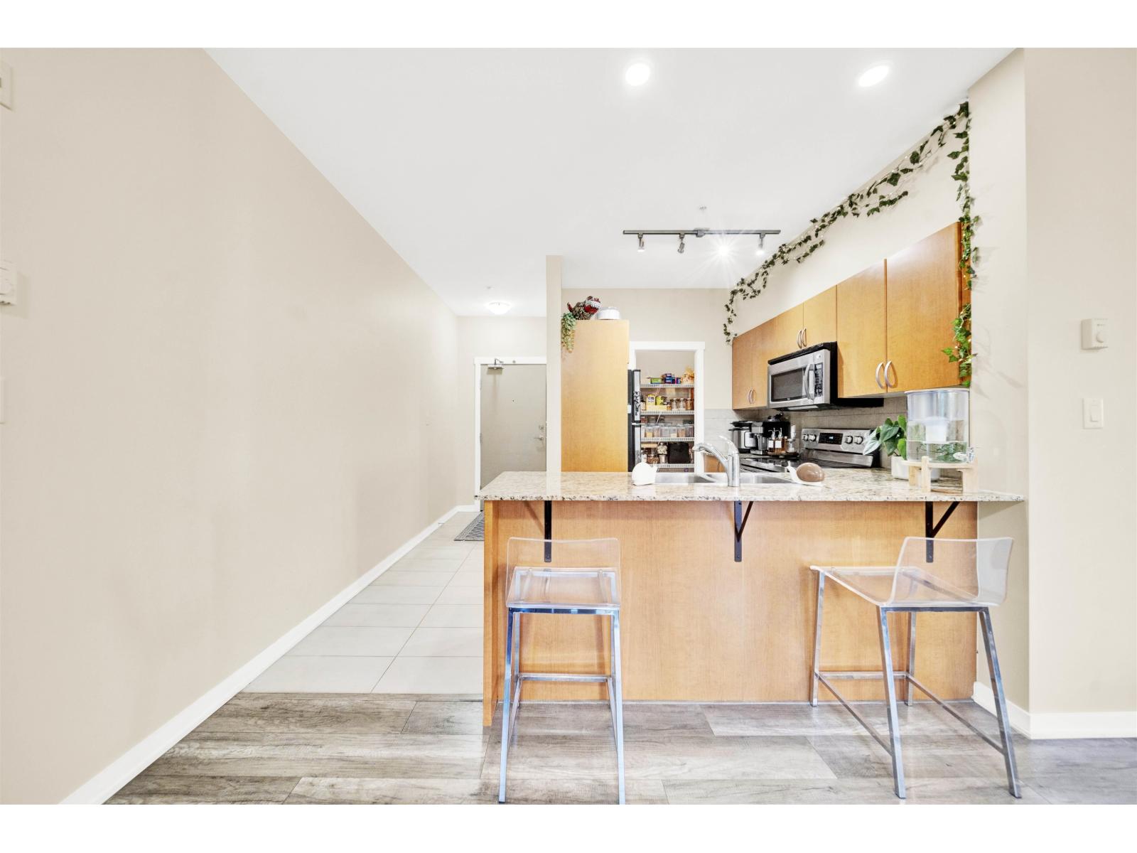 309 13789 107a Avenue, Surrey, British Columbia  V3T 0B8 - Photo 22 - R3058214