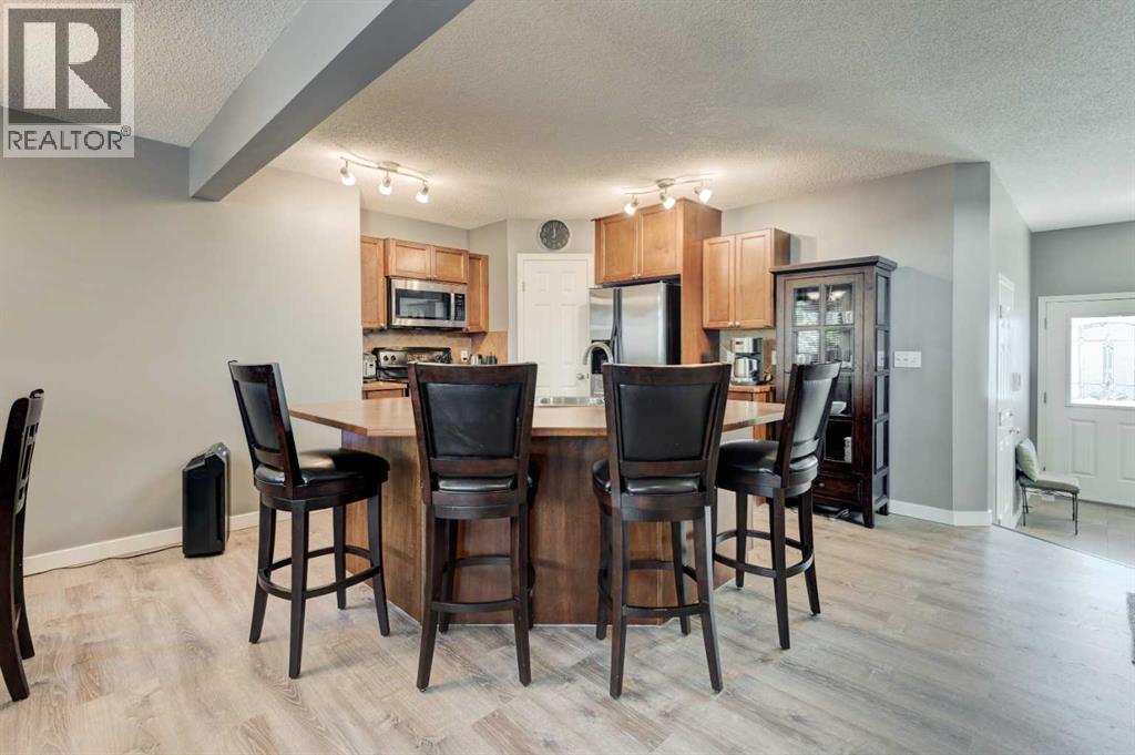 30 Everoak Gardens Sw, Calgary, Alberta  T2Y 0E2 - Photo 6 - A2262887