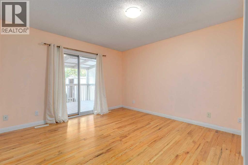 16227 Shawfield Drive Sw, Calgary, Alberta  T2Y 2J7 - Photo 14 - A2263436