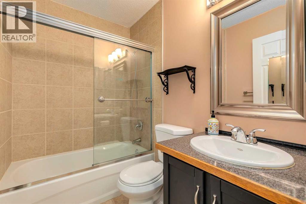 16227 Shawfield Drive Sw, Calgary, Alberta  T2Y 2J7 - Photo 22 - A2263436