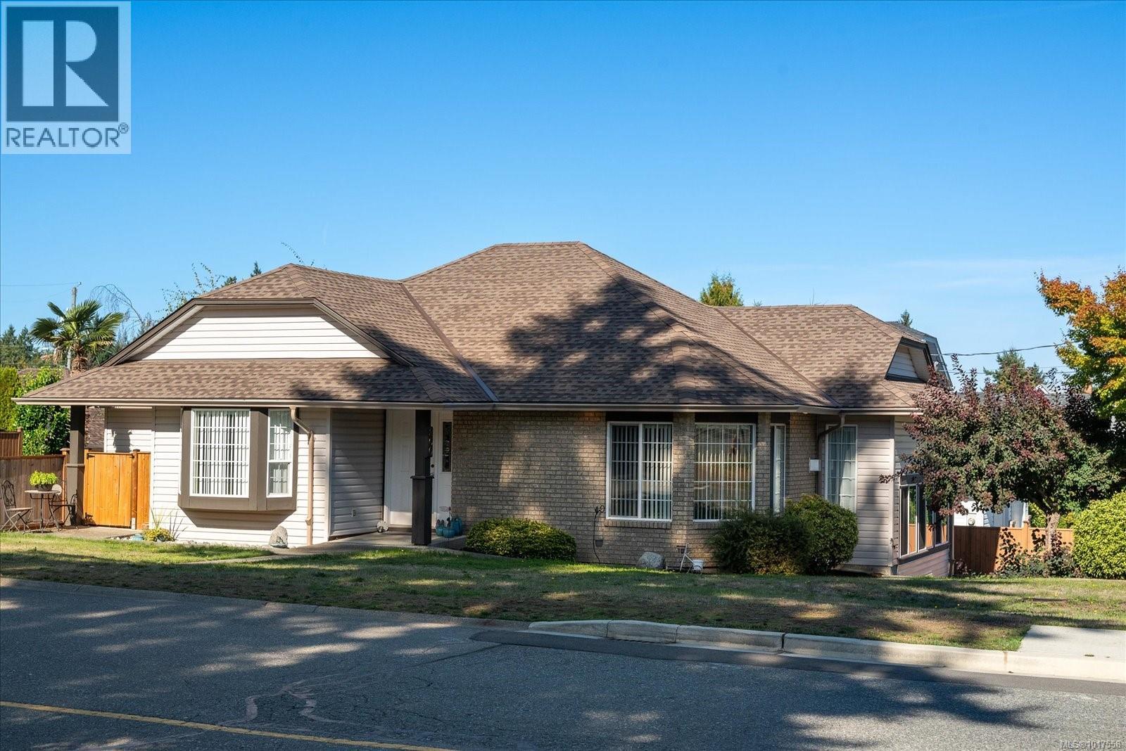800 Colonia Dr, Ladysmith, British Columbia  V9G 1N2 - Photo 2 - 1017558