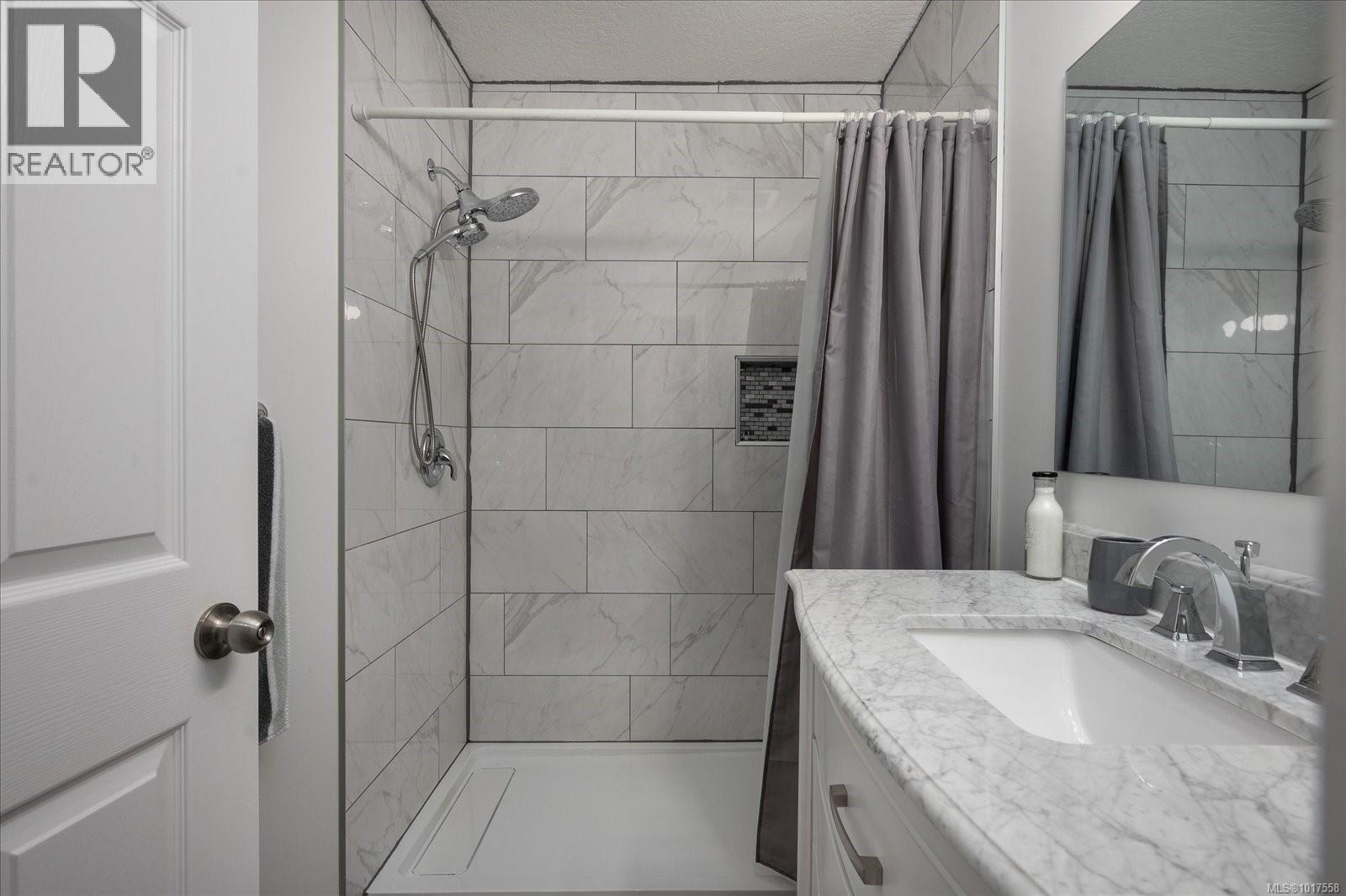 800 Colonia Dr, Ladysmith, British Columbia  V9G 1N2 - Photo 24 - 1017558