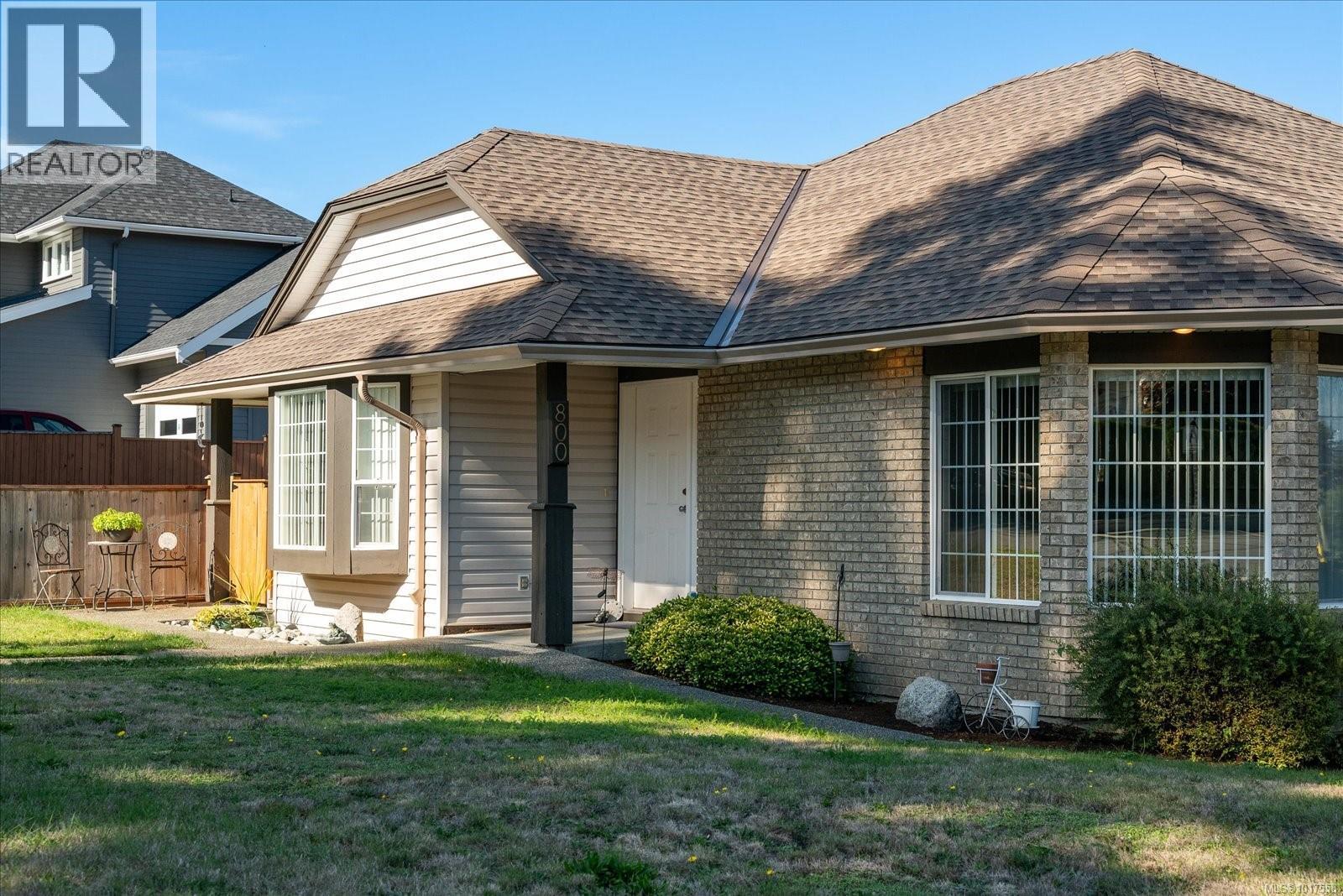 800 Colonia Dr, Ladysmith, British Columbia  V9G 1N2 - Photo 3 - 1017558