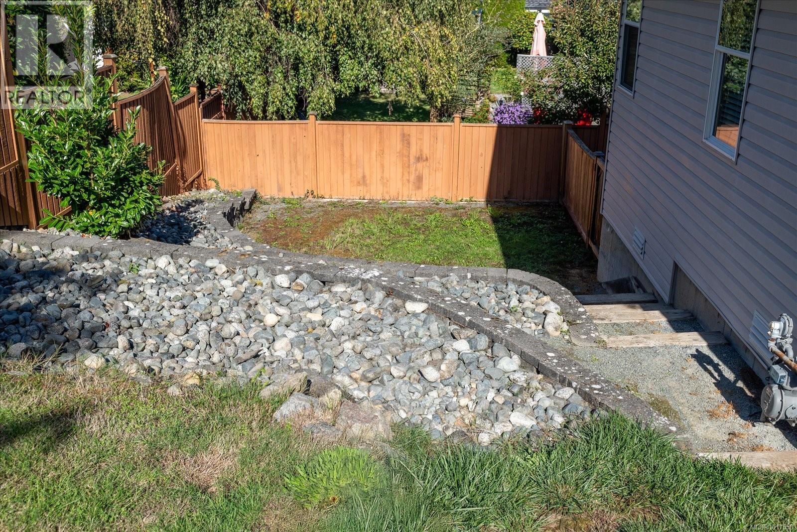 800 Colonia Dr, Ladysmith, British Columbia  V9G 1N2 - Photo 42 - 1017558