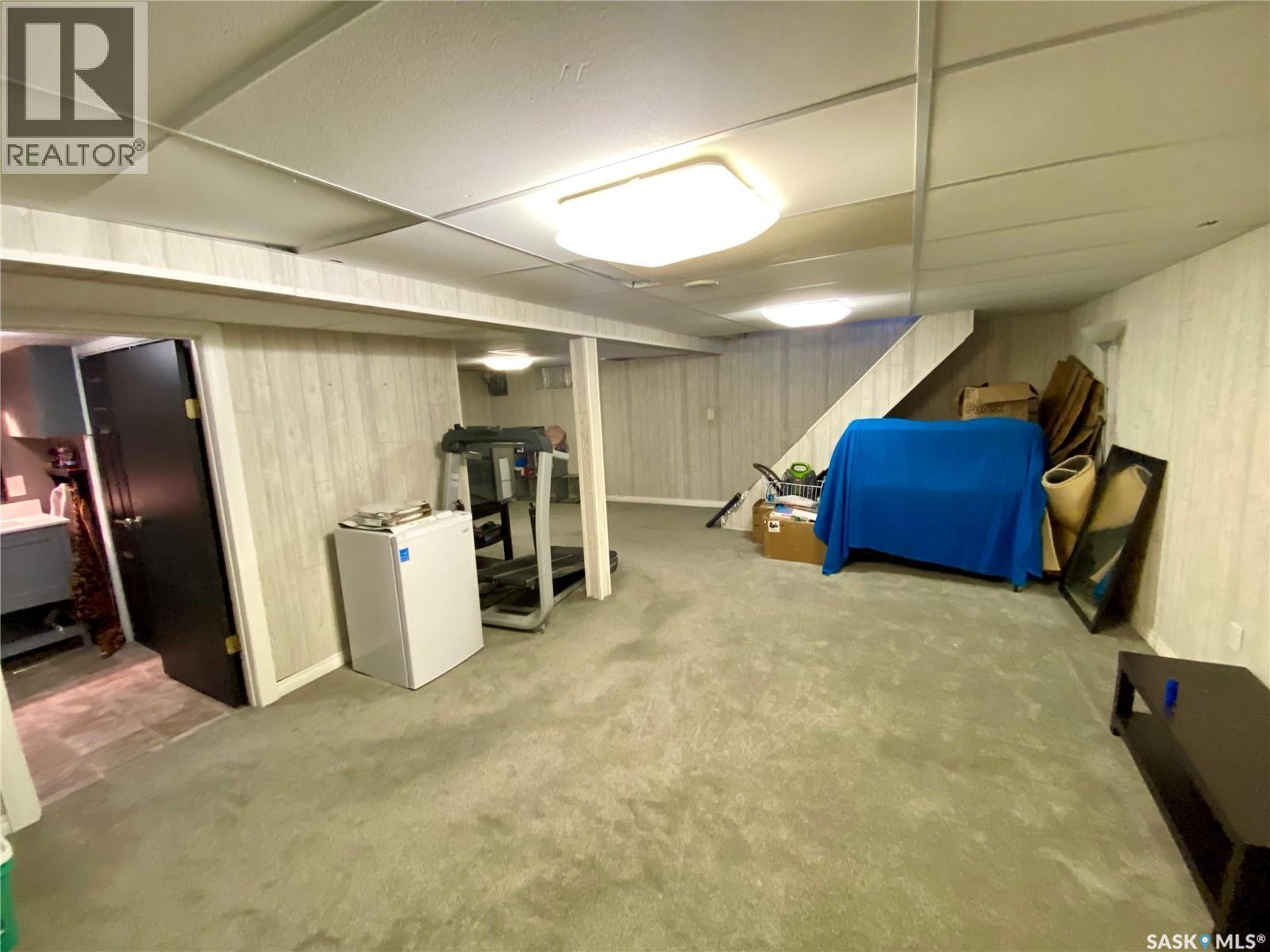 204 4th Street E, Carnduff, Saskatchewan  S0C 0S0 - Photo 15 - SK020886