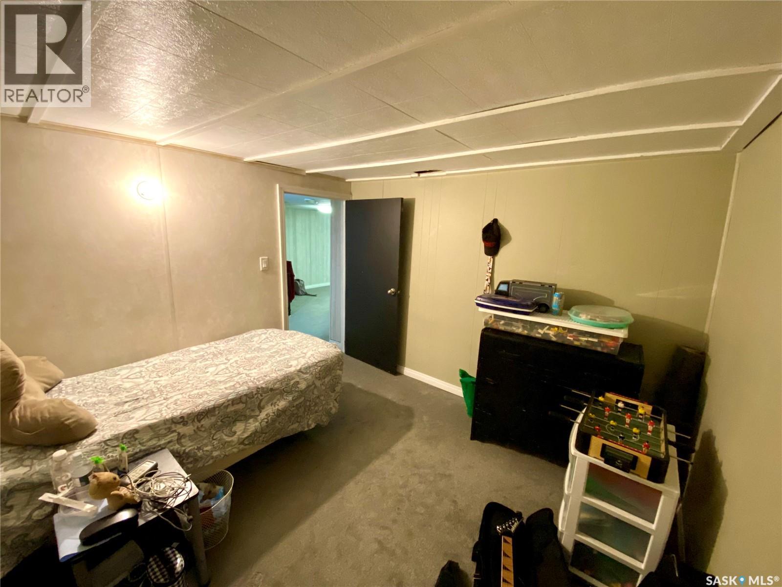 204 4th Street E, Carnduff, Saskatchewan  S0C 0S0 - Photo 19 - SK020886