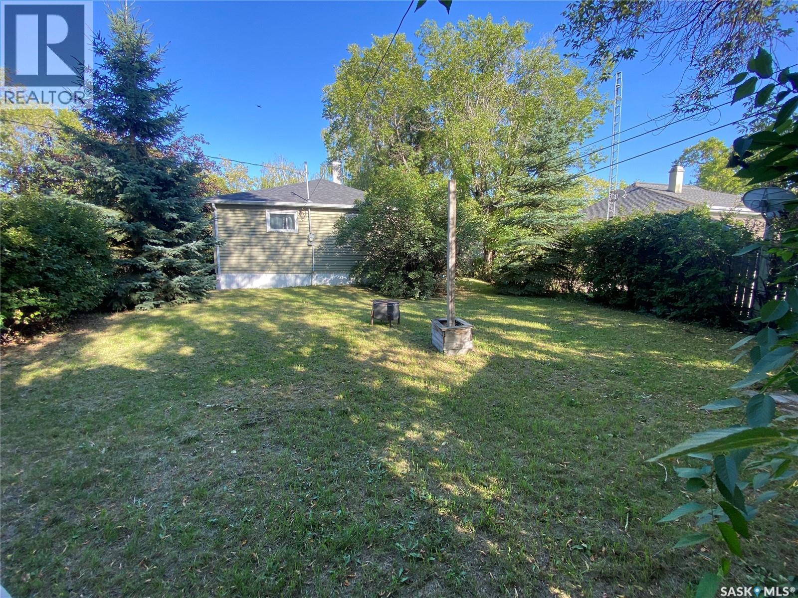 204 4th Street E, Carnduff, Saskatchewan  S0C 0S0 - Photo 24 - SK020886