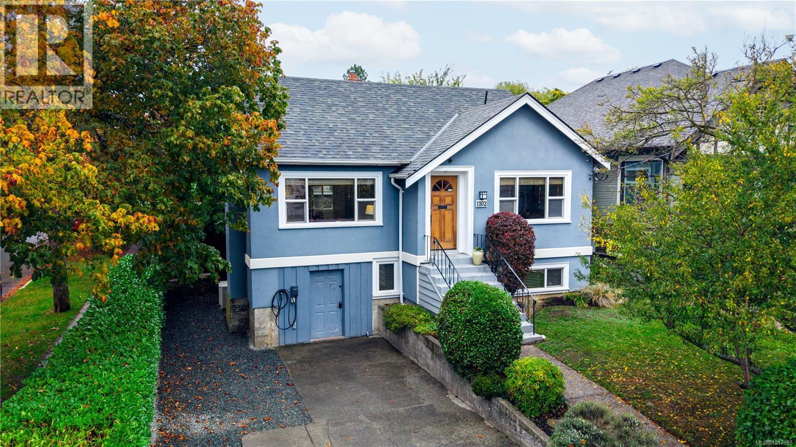 1102 Vista Hts, Victoria, British Columbia  V8T 2H4 - Photo 2 - 1017385