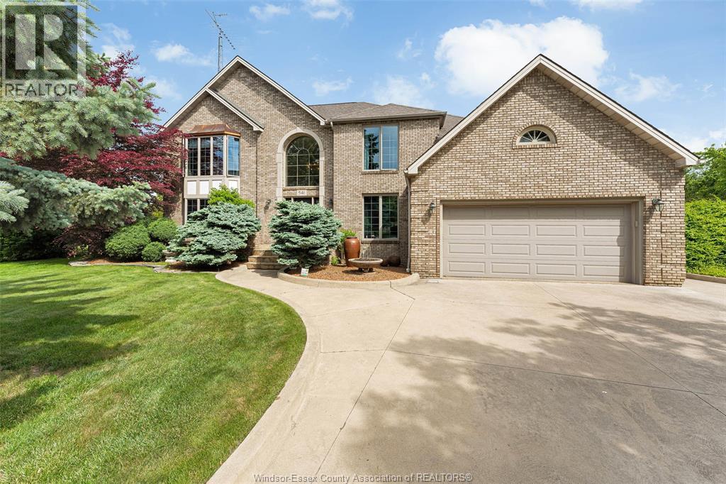 MLS# 25022457: 541 KERR CRESCENT, Lakeshore, Canada