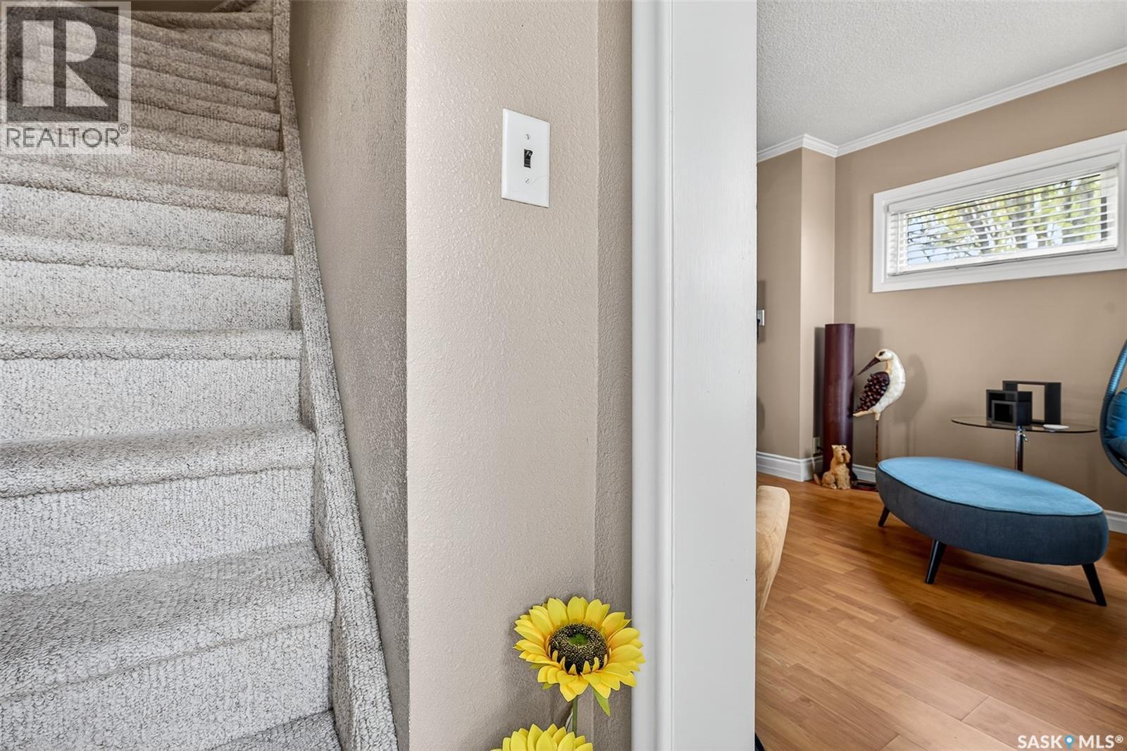 106 Coteau Street E, Moose Jaw, Saskatchewan  S6H 4T5 - Photo 4 - SK020694