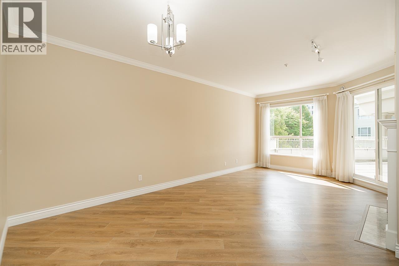 218 3098 Guildford Way, Coquitlam, British Columbia  V3B 7W8 - Photo 5 - R3045194