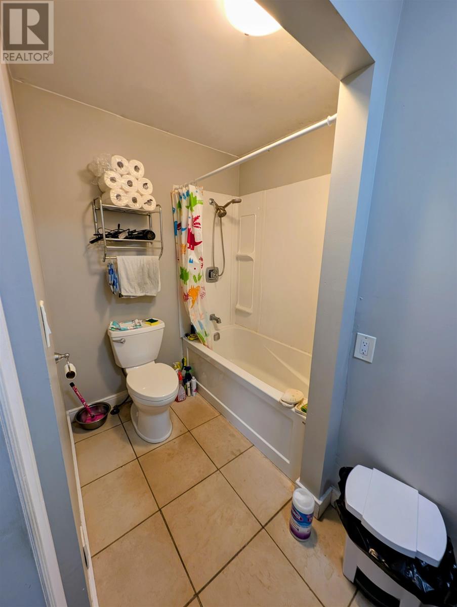 1108 Frederica St W, Thunder Bay, Ontario  P7E 3Y2 - Photo 6 - TB253212
