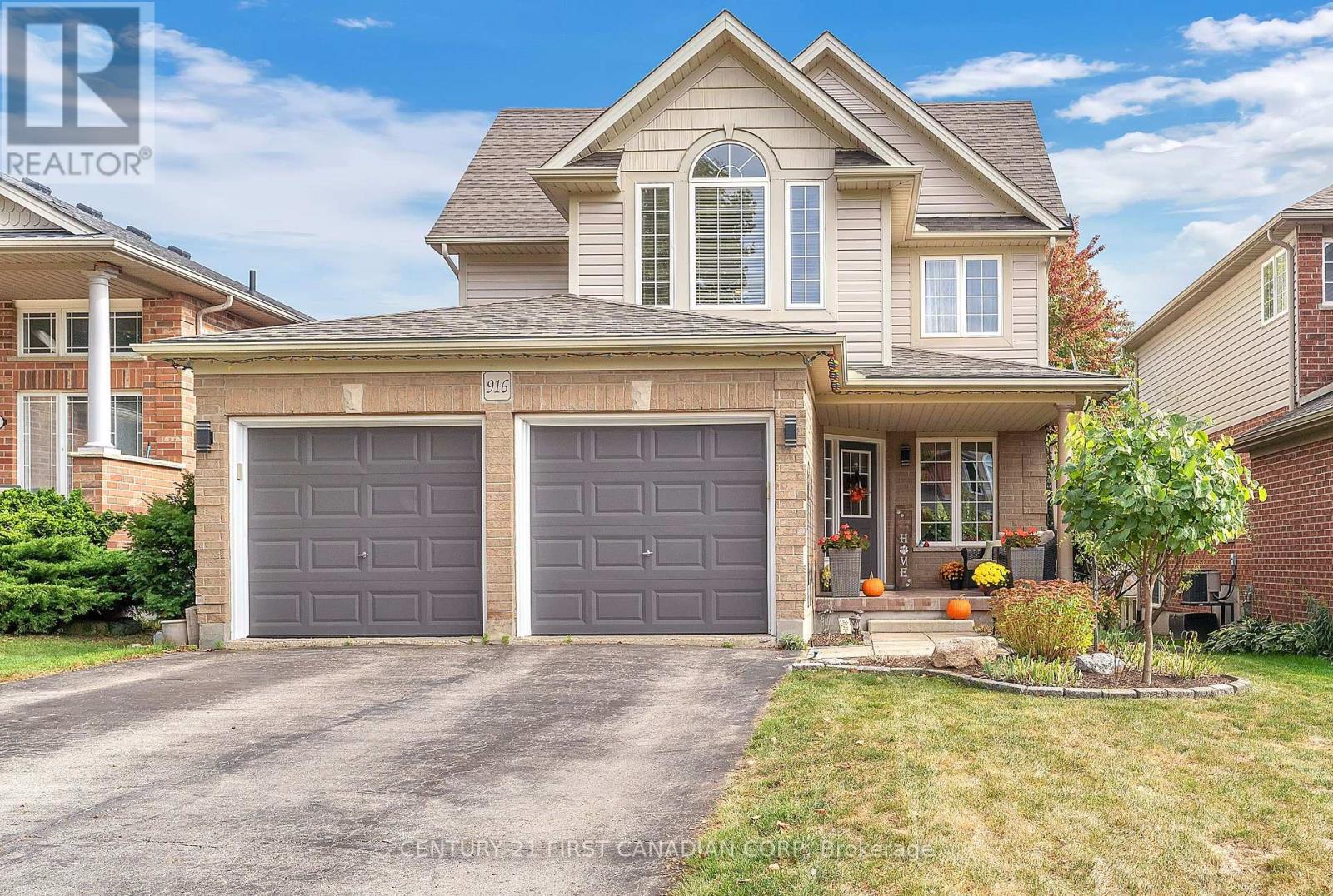 916 CRESTHAVEN CRESCENT, London South, Ontario