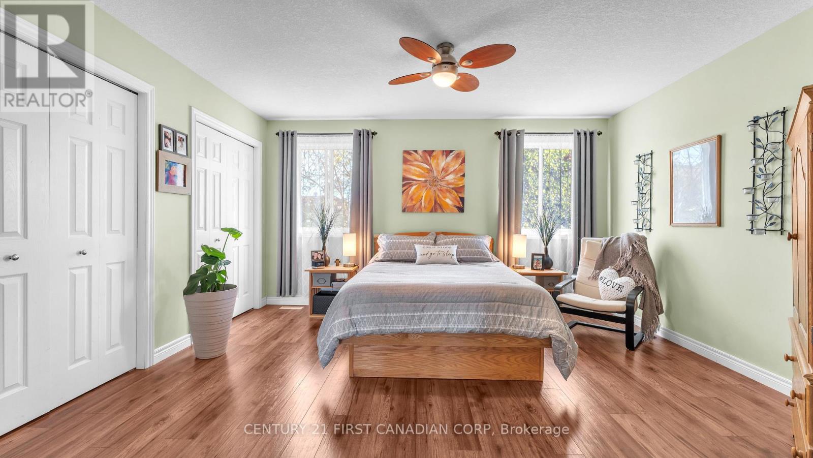 916 Cresthaven Crescent, London South, Ontario  N6K 4W1 - Photo 13 - X12463556