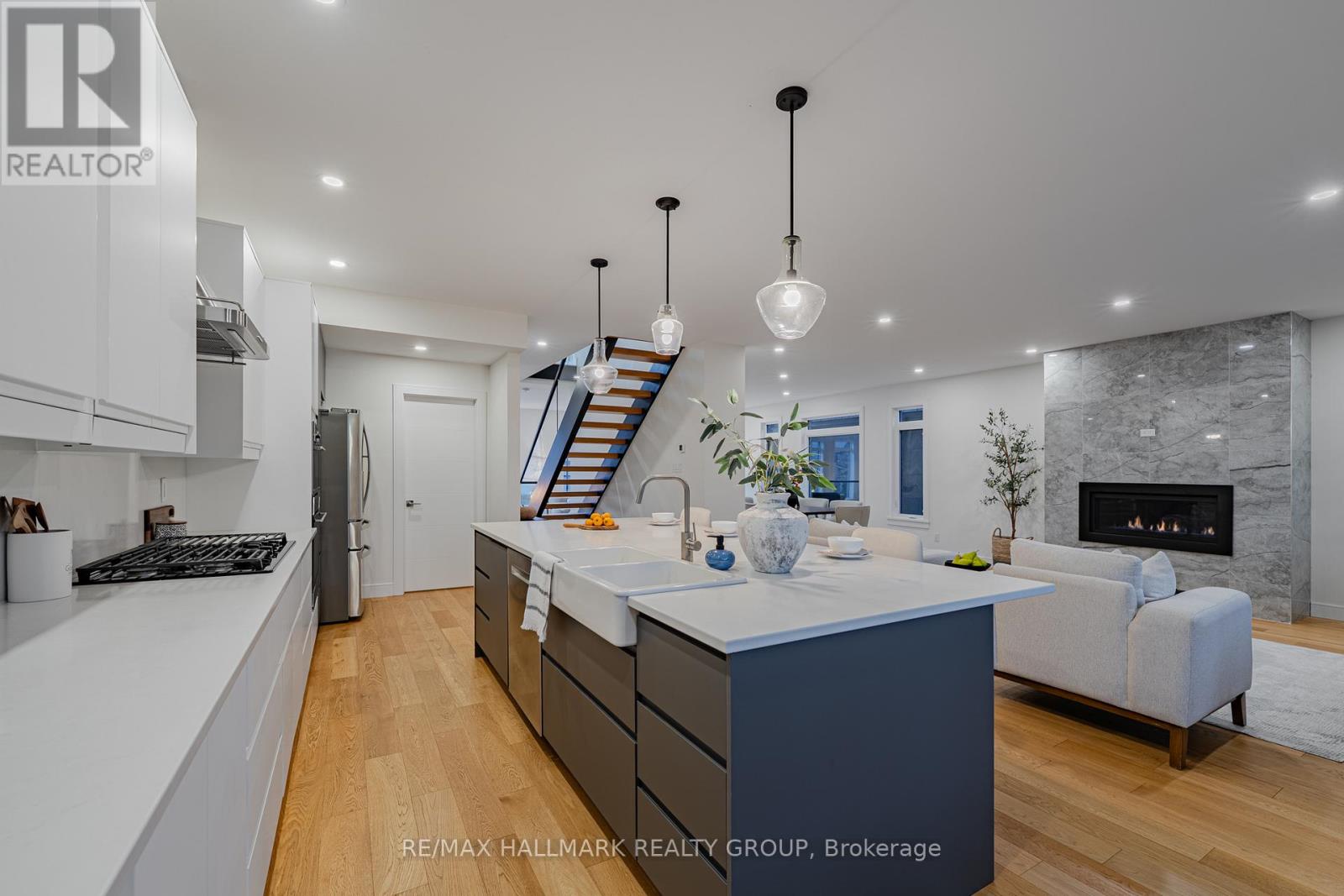 14 Thornton Avenue, Ottawa, Ontario  K1S 2R9 - Photo 24 - X12463598