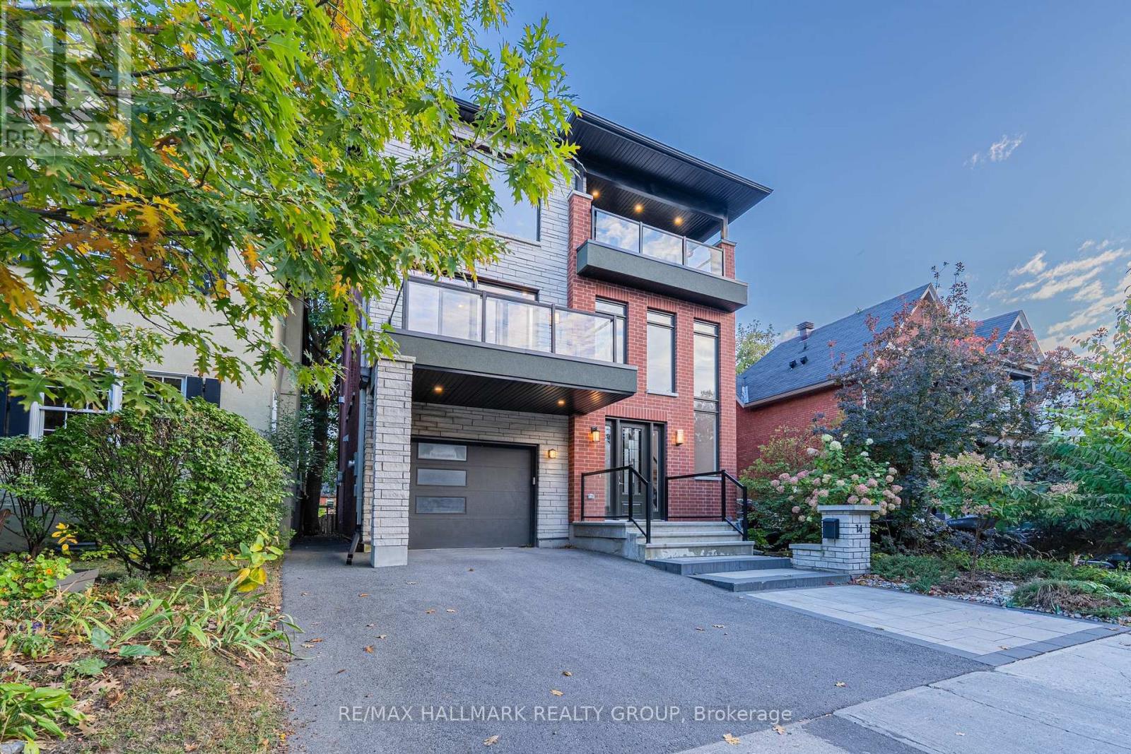 14 Thornton Avenue, Ottawa, Ontario  K1S 2R9 - Photo 3 - X12463598