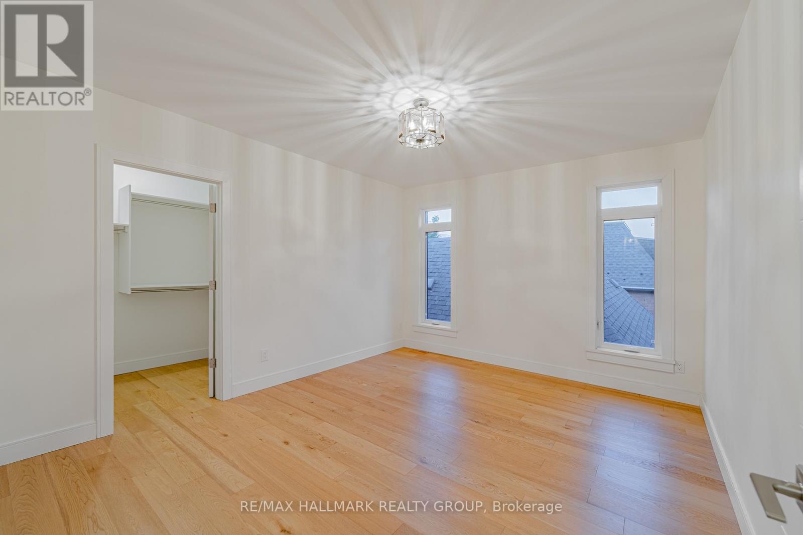14 Thornton Avenue, Ottawa, Ontario  K1S 2R9 - Photo 36 - X12463598