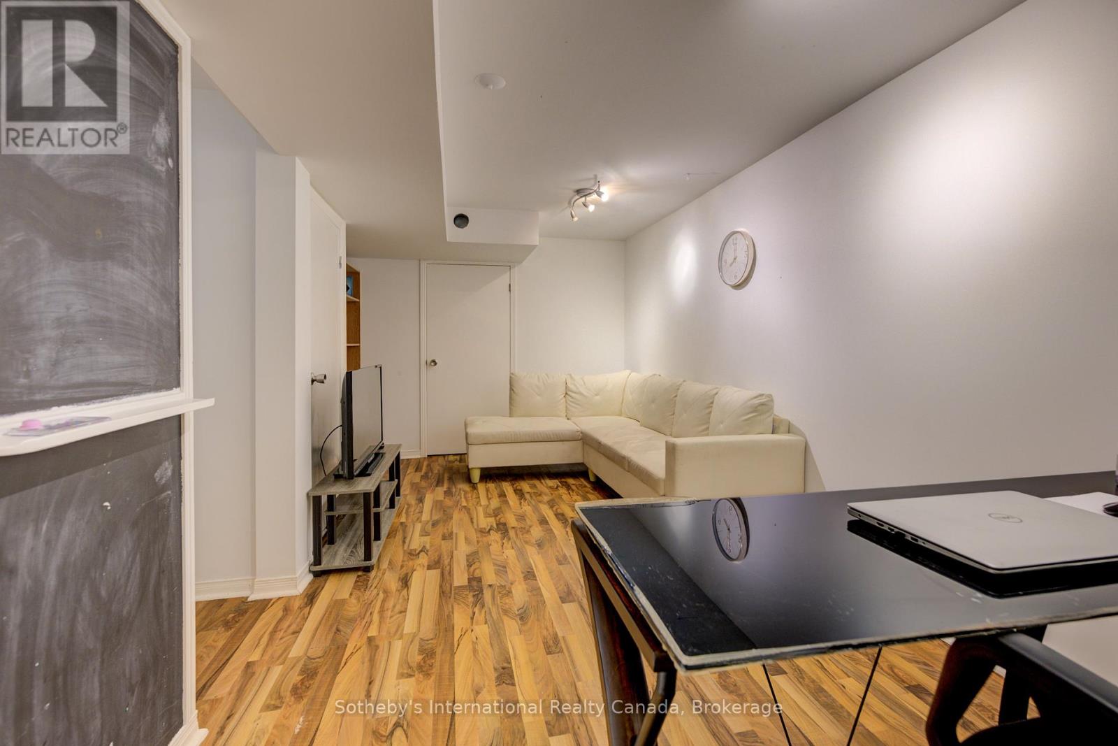 147 St. Lawrence Drive, Welland, Ontario  L3C 7H6 - Photo 17 - X12463586