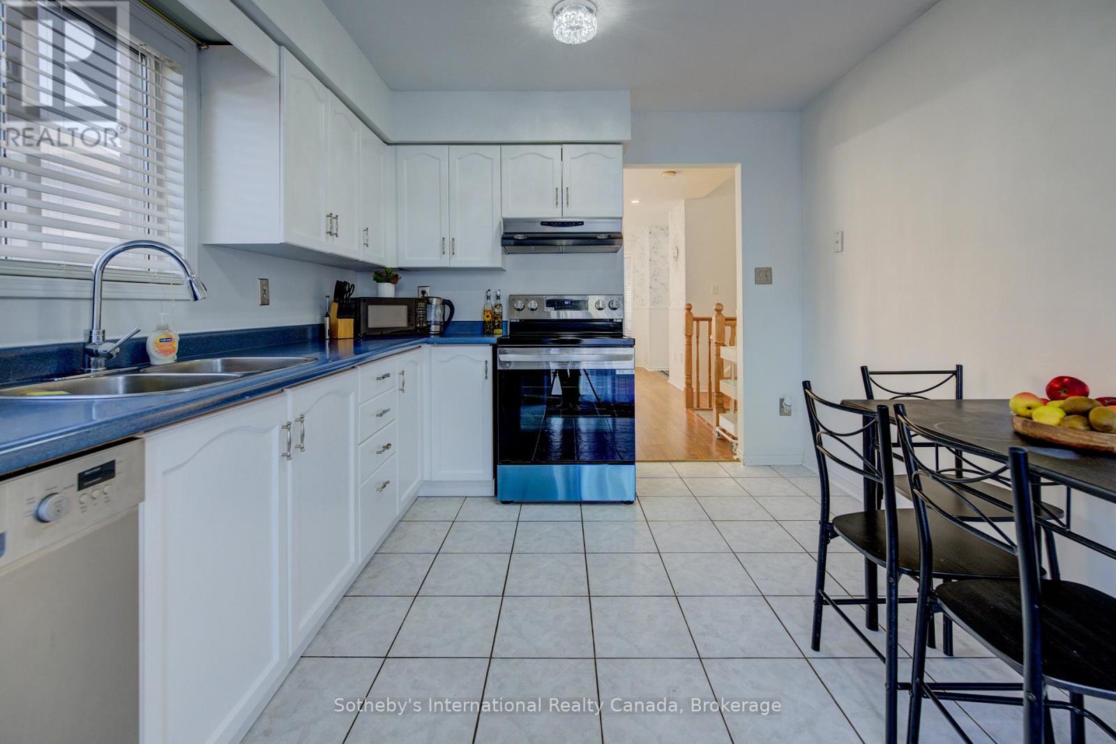 147 St. Lawrence Drive, Welland, Ontario  L3C 7H6 - Photo 23 - X12463586