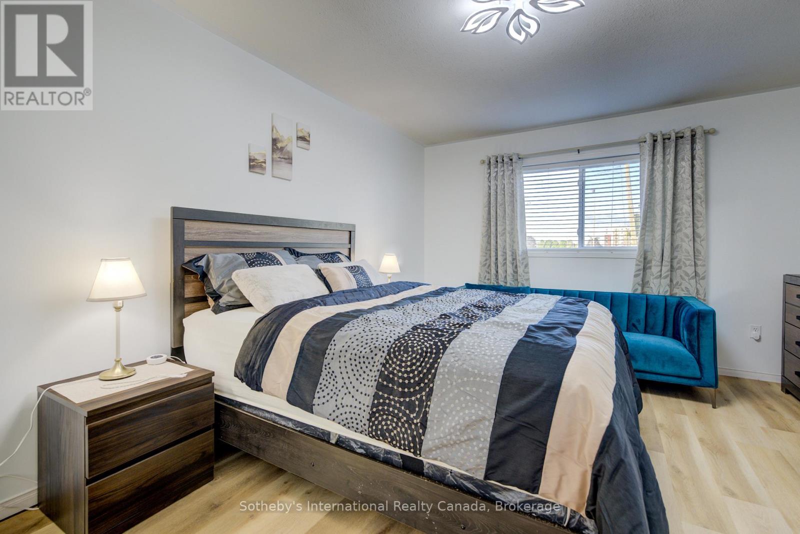 147 St. Lawrence Drive, Welland, Ontario  L3C 7H6 - Photo 24 - X12463586
