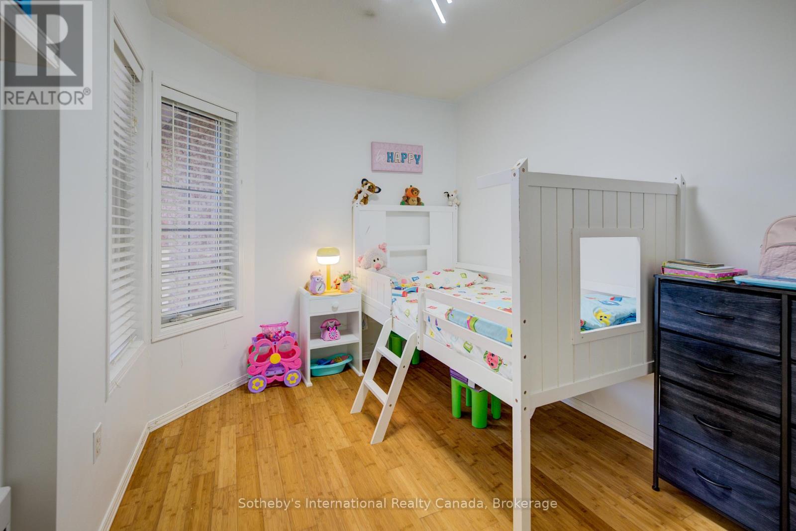 147 St. Lawrence Drive, Welland, Ontario  L3C 7H6 - Photo 27 - X12463586