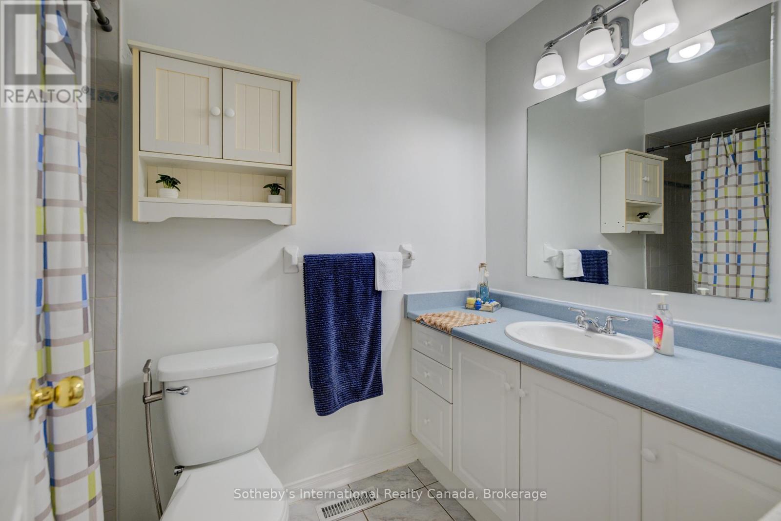 147 St. Lawrence Drive, Welland, Ontario  L3C 7H6 - Photo 28 - X12463586