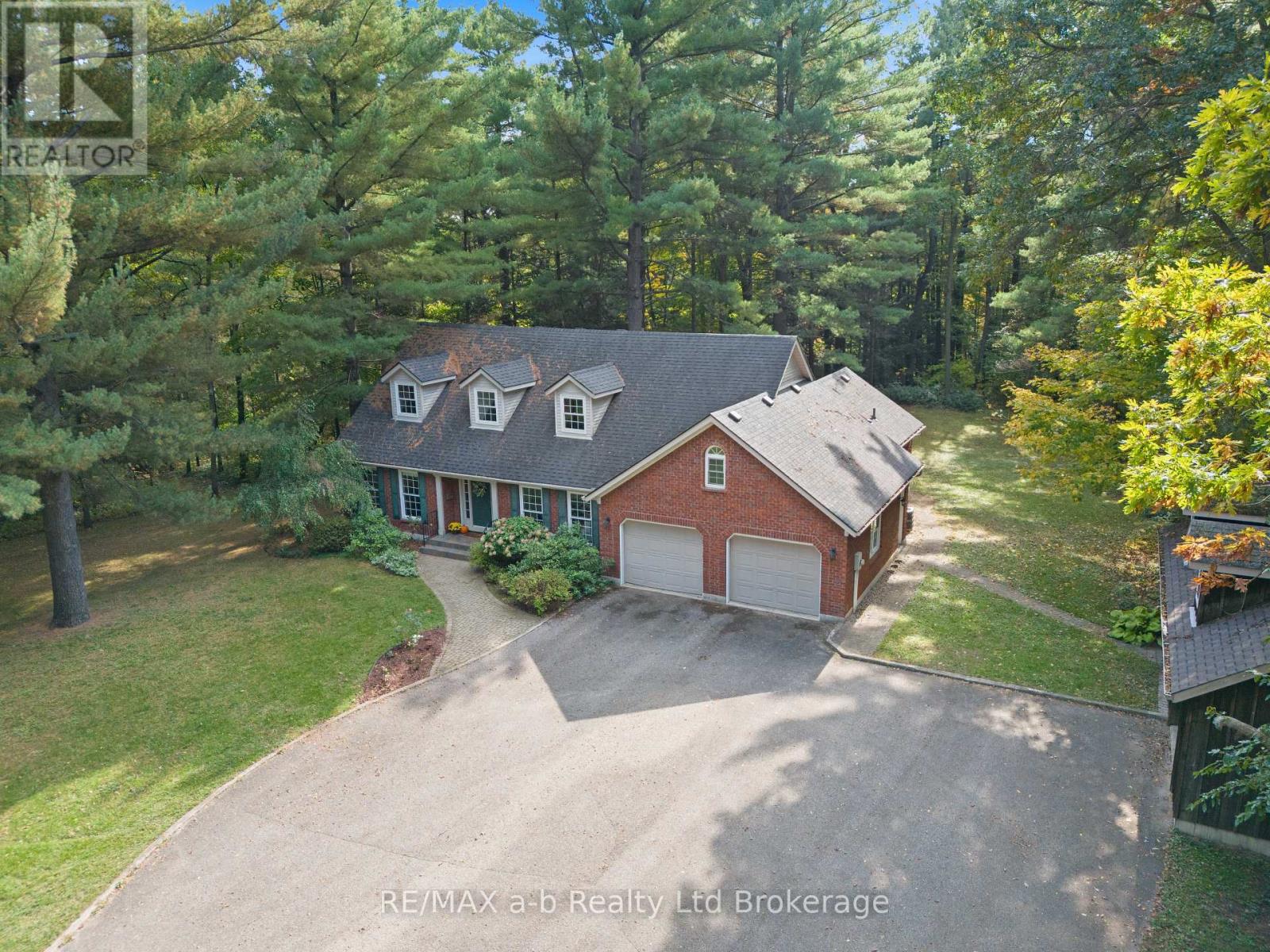 27 NORFOLK STREET, Norwich, Ontario