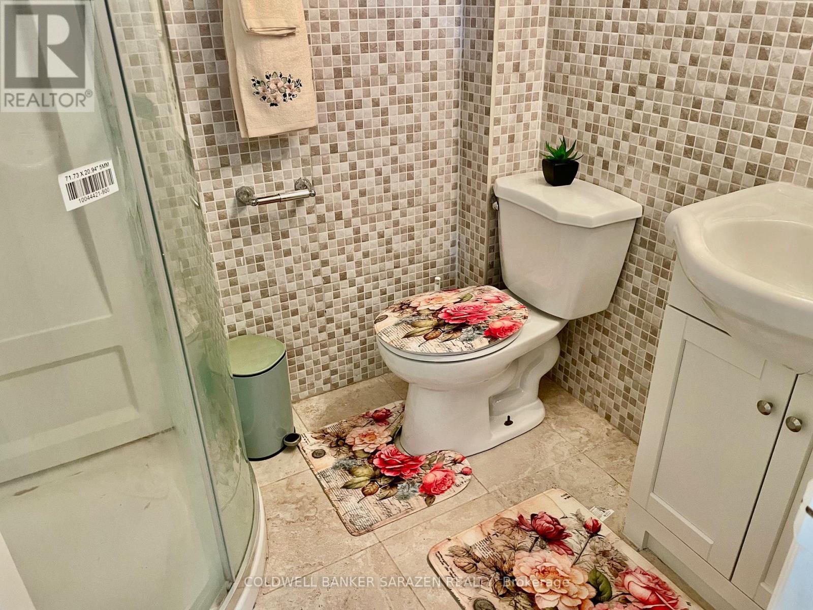 15 Sturbridge Private, Ottawa, Ontario  K1T 3J6 - Photo 7 - X12430735