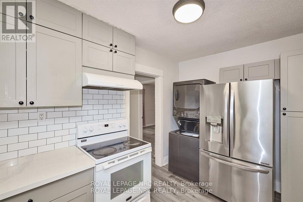 108 Carlton Street, St. Catharines, Ontario  L2R 1R3 - Photo 19 - X12463619