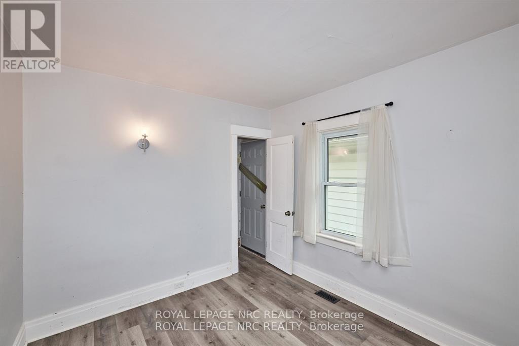 108 Carlton Street, St. Catharines, Ontario  L2R 1R3 - Photo 20 - X12463619