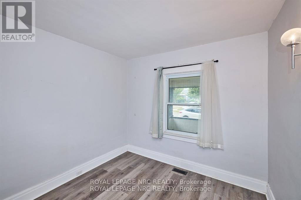 108 Carlton Street, St. Catharines, Ontario  L2R 1R3 - Photo 25 - X12463619