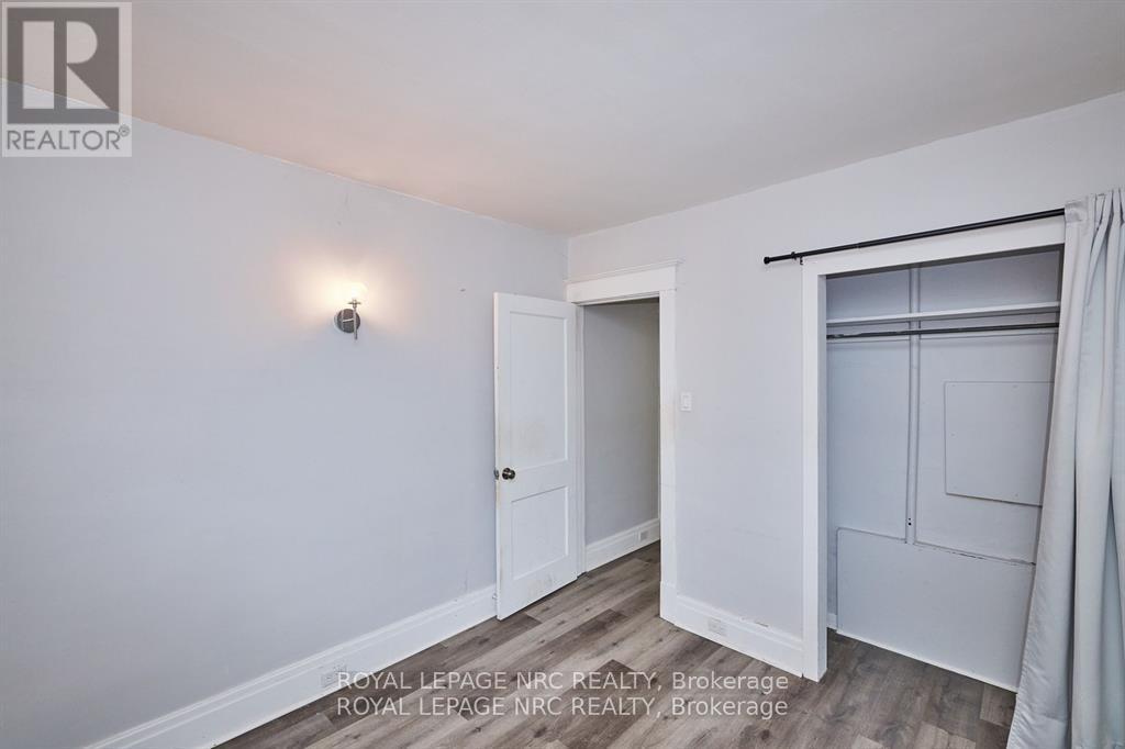 108 Carlton Street, St. Catharines, Ontario  L2R 1R3 - Photo 27 - X12463619