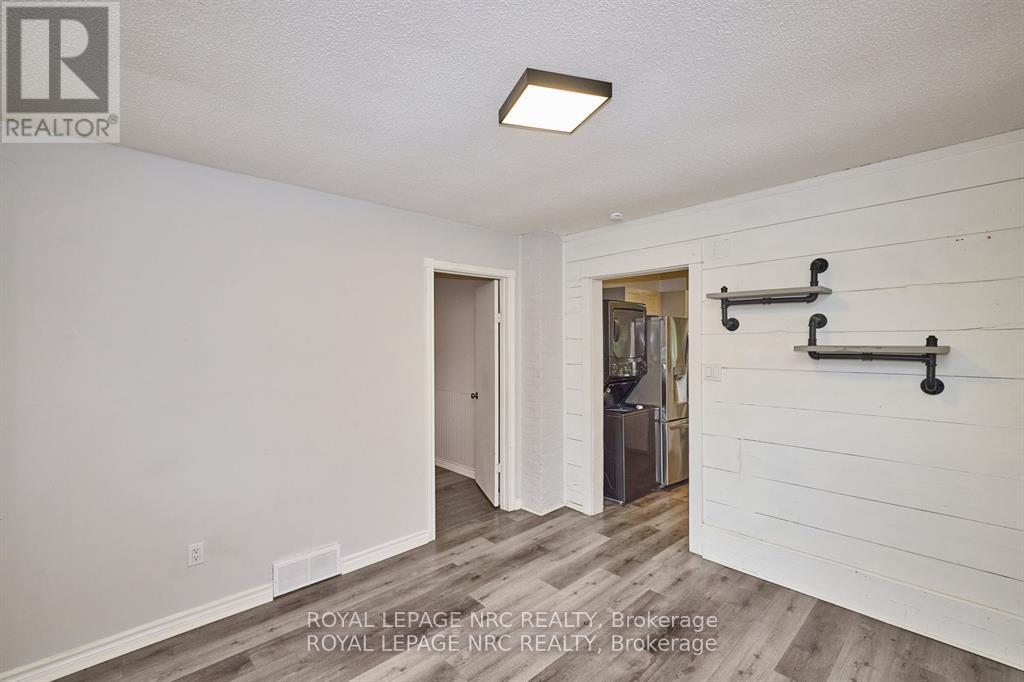 108 Carlton Street, St. Catharines, Ontario  L2R 1R3 - Photo 33 - X12463619
