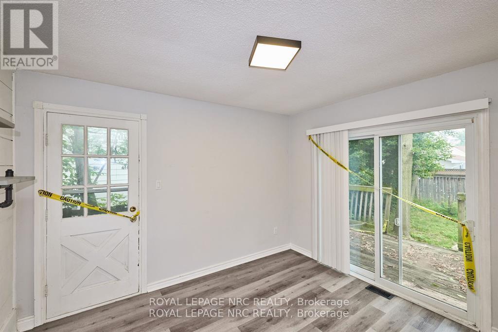 108 Carlton Street, St. Catharines, Ontario  L2R 1R3 - Photo 35 - X12463619